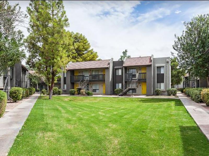 Courtyard | Apartments in Tempe, AZ