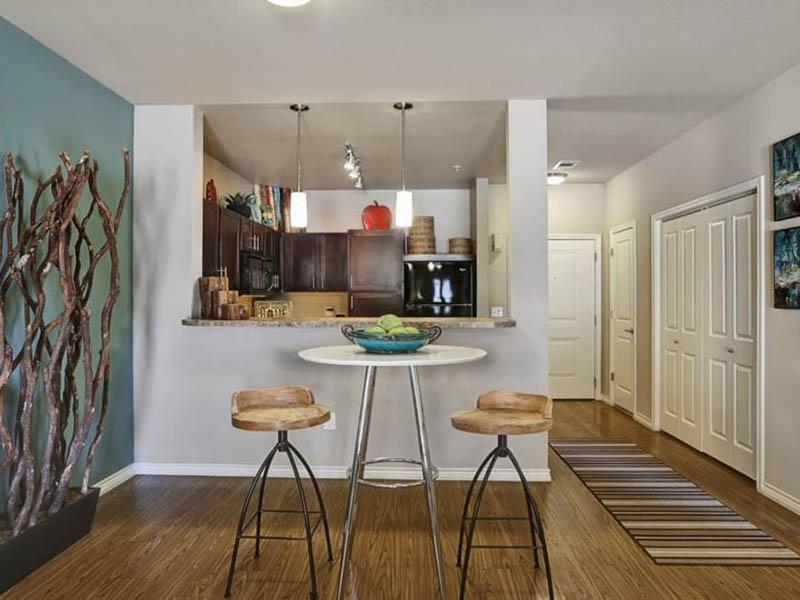 Dining Area | Highpointe Park