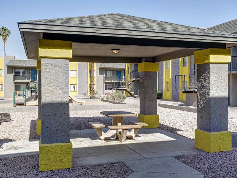 Outdoor Pavilion | Park 67 Apartments in Glendale, AZ