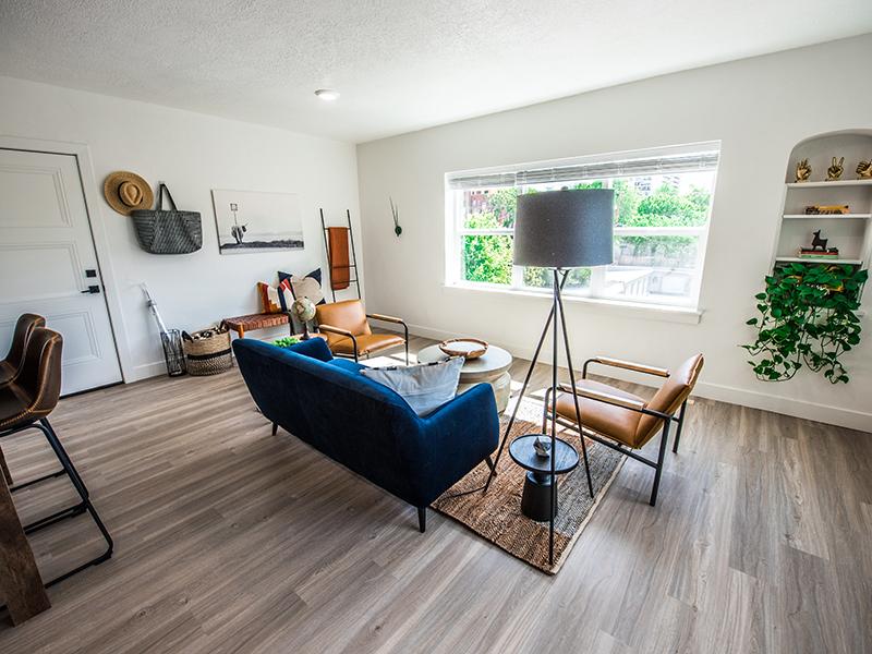 Living Room | Stratton Apartments