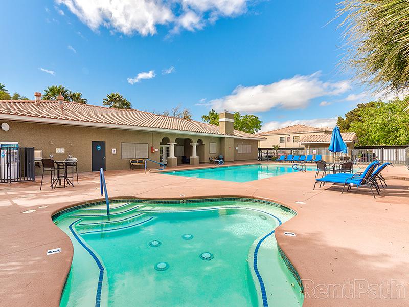 Somerset Commons Apartments in Las Vegas, NV 89104