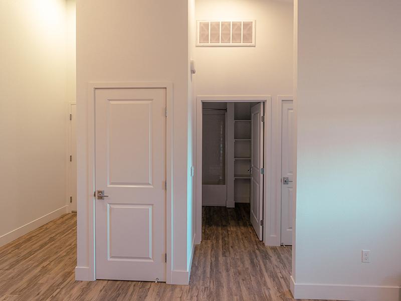 Interior | Vela Santee