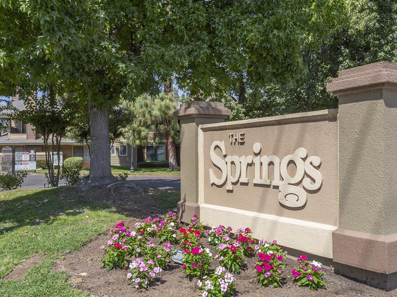 Welcome Sign | The Springs Apartments