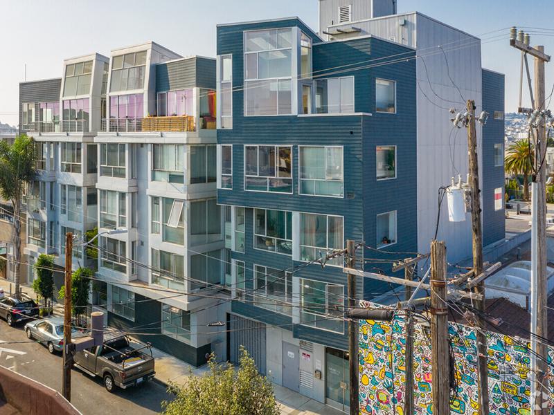 Exterior | Glasdore Lofts