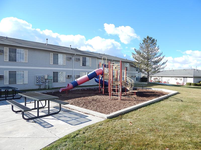 Parkway Commons Apartments in Murray, UT