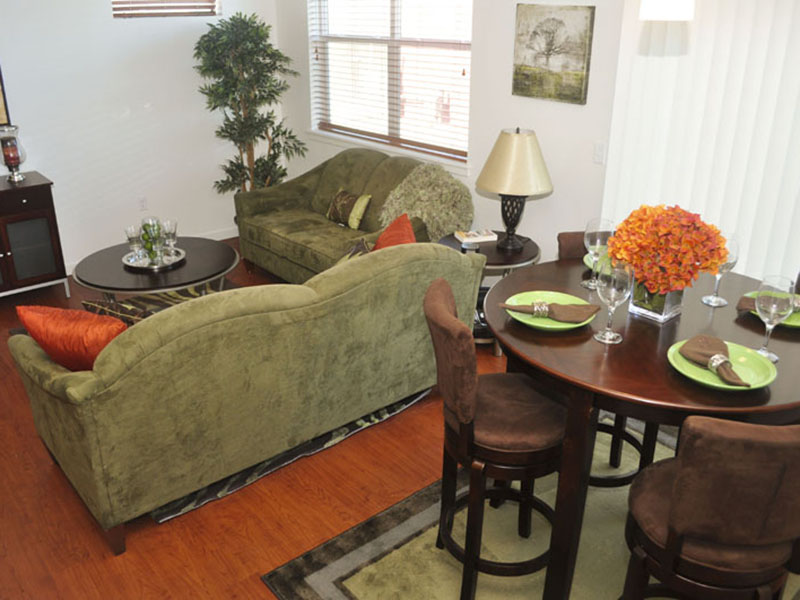 Dining Room | College Park Townhomes Gillette, WY