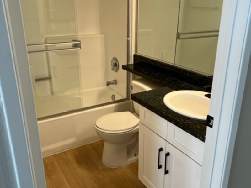 Beautiful Bathroom | D202 | The Heights on Superior