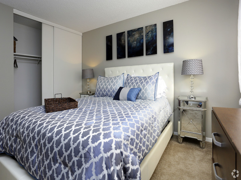 Aviator | Bedroom