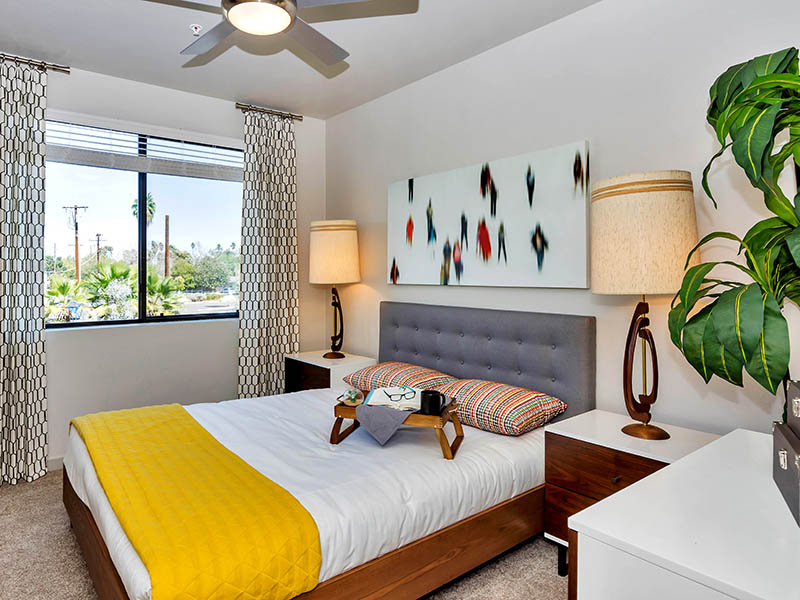 Bedroom | The Curve at Melrose Apartments in Phoenix, AZ