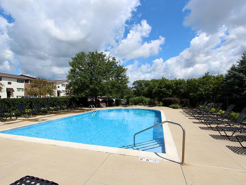 Riverstone Apartments - Illinois | Bolingbrook