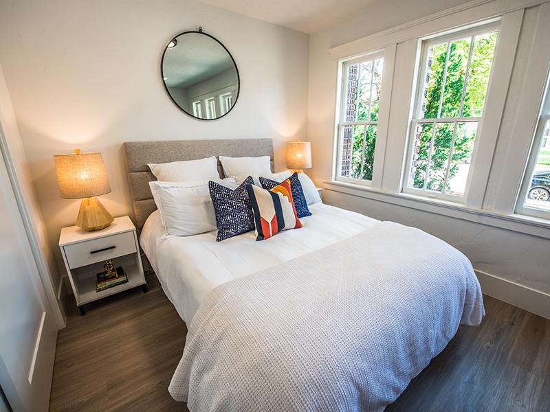 Bedroom | Clairmont Apartments