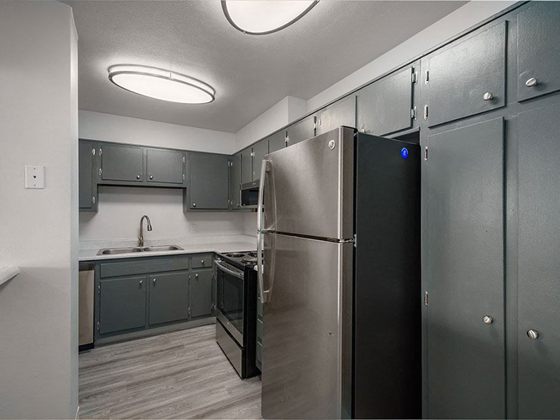 Fully Equipped Kitchen | The Landmark in Albuquerque, NM