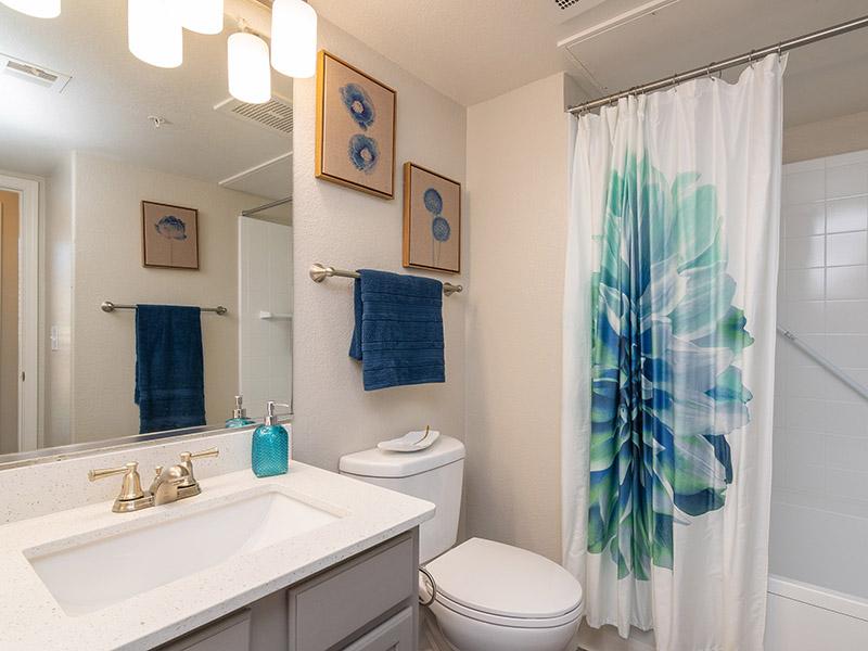 Bathroom | Allegro at Tanoan Apartments | Roma