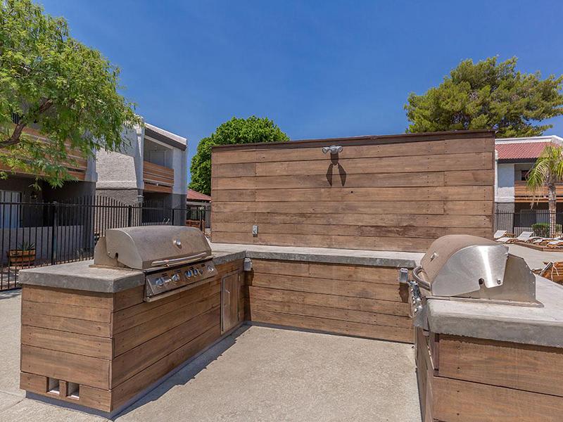 BBQ Area | Fairways on Thunderbird