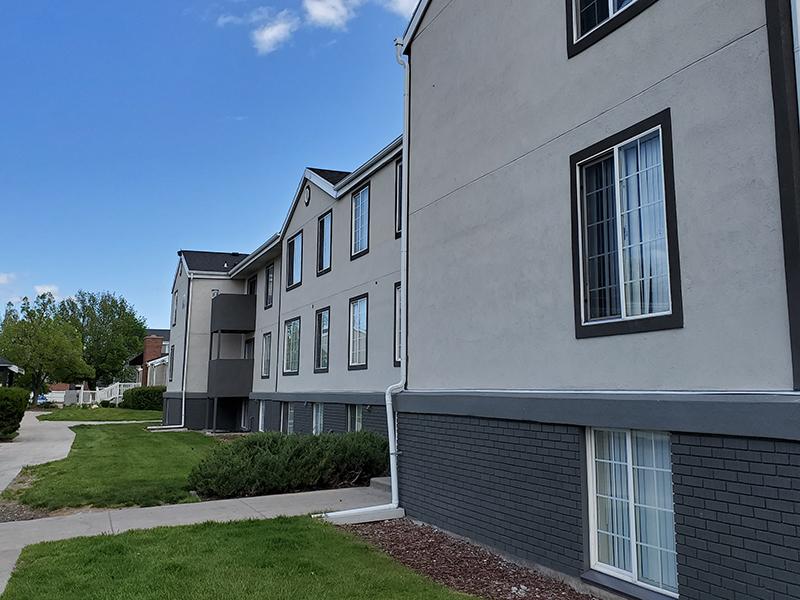 Exterior | Downtown West Apartments