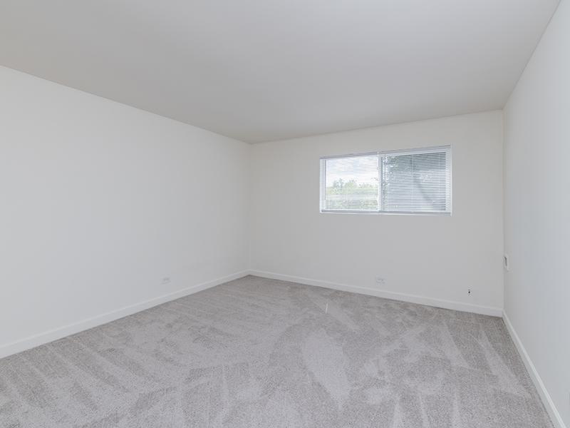 Bedroom | Wellington Creek Apartment's in Lisle, IL