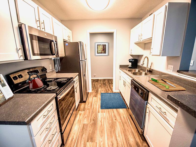 Dining Table | Hidden Cove Apartments