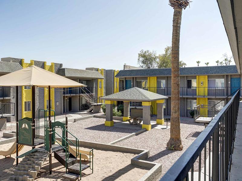 Pavilion and Playground | Park 67 Apartments in Glendale, AZ