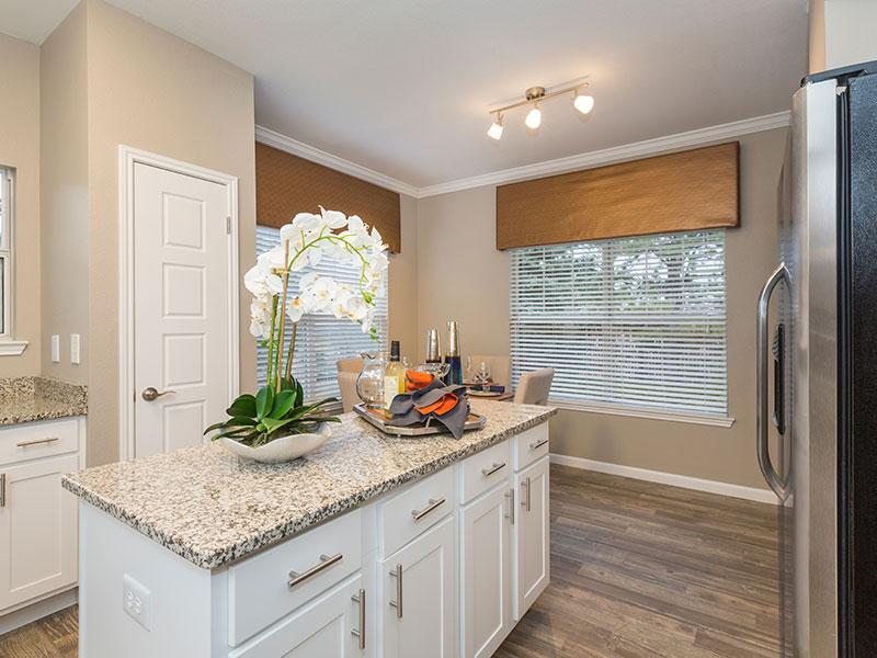 Kitchen Island | Retreat at Cheyenne Mountain | Apts in Colorado