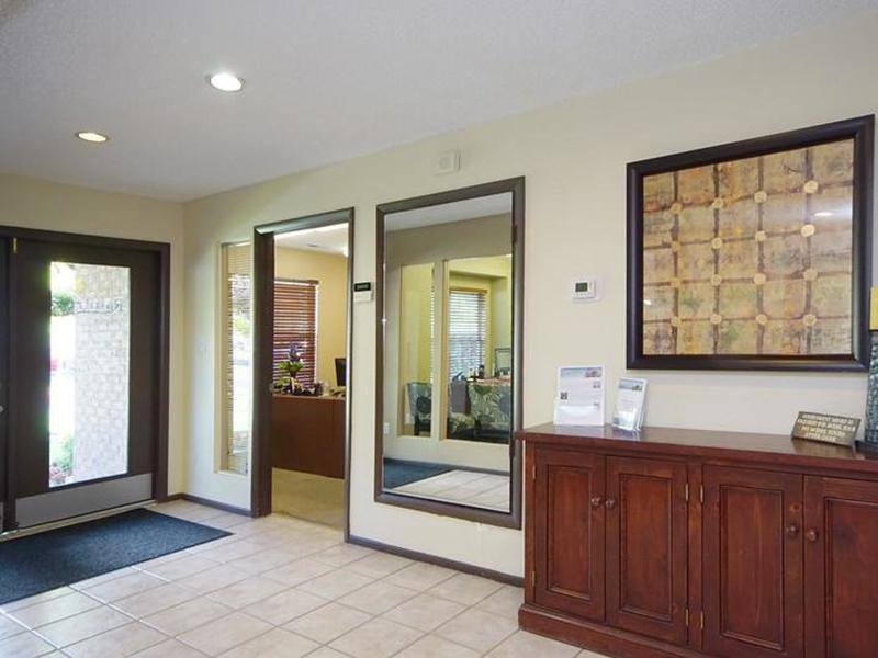 Entry | The Village at Raintree