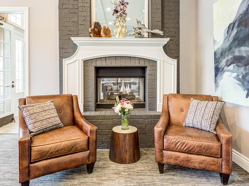 Clubhouse Lobby | Riverun at Naperville