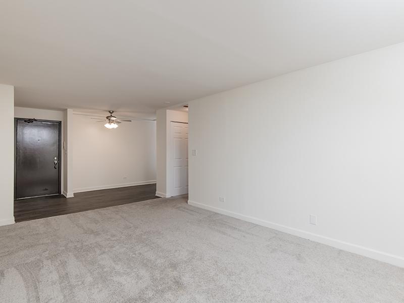 Entry | Wellington Creek Apartment's in Lisle, IL