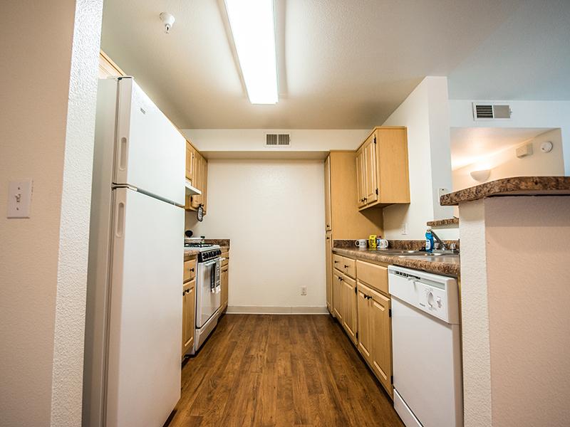 Kitchen | Alhambra at Mace Ranch