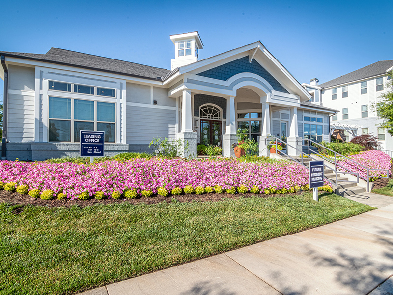 Clubhouse Exterior | Crest at Brier Creek