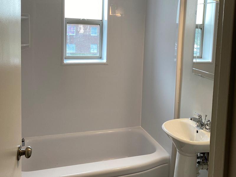 Bathroom | Parkwood Apartments in Falls Church, VA