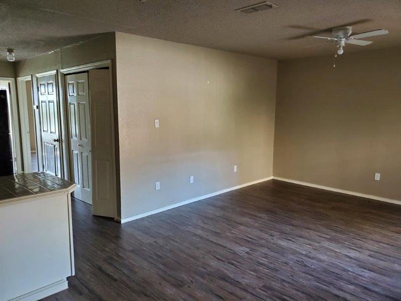 Living Room | Sugar North Apartments