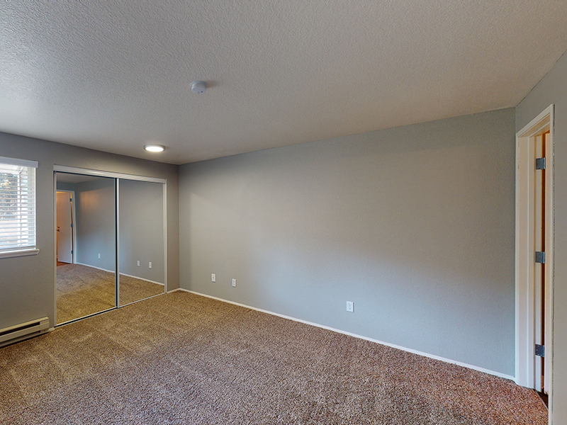 Bedroom | Silverwood Apartments in Gresham, OR
