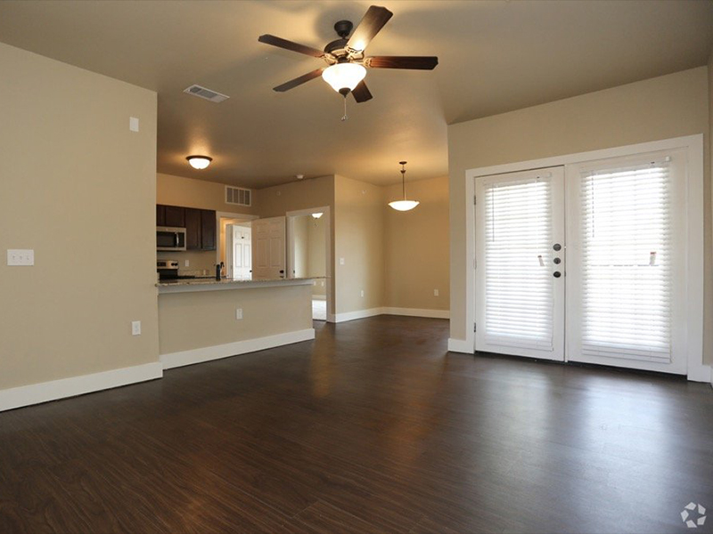 Living Room | Woodlands of Denton Apartments