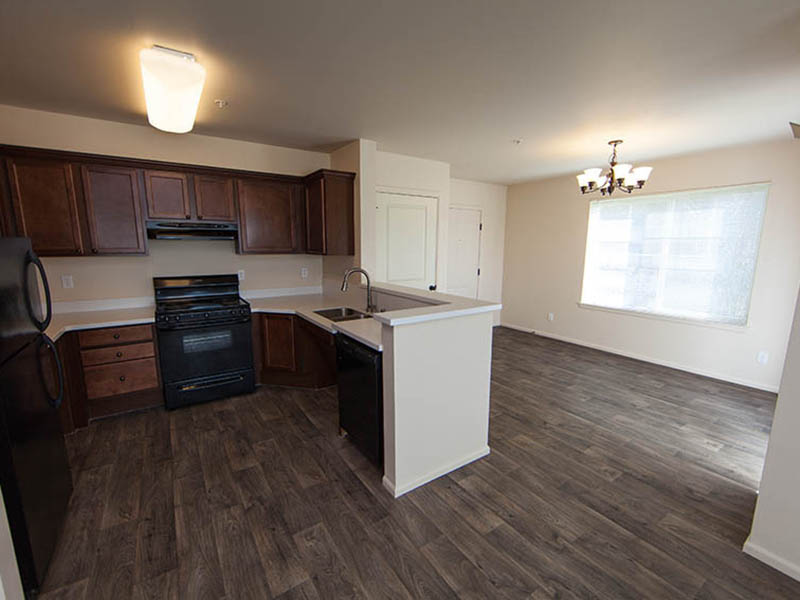 Spacious Interiors | The Outlook Apartments in Graham, WA