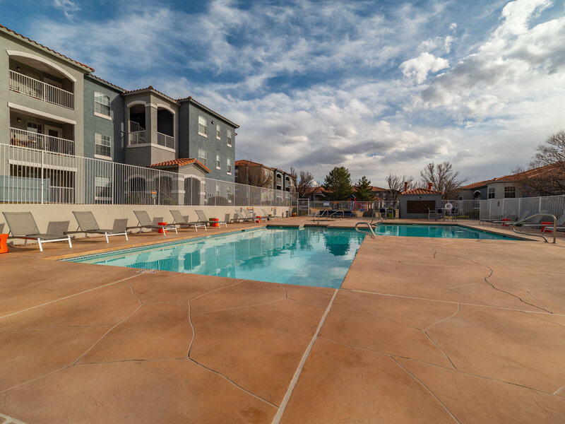 Beautiful Pool | La Ventana Apartments in Albuquerque, NM