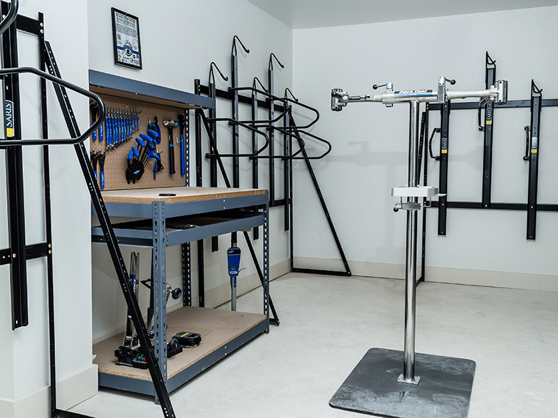 Bike Repair Room | Arista Flats