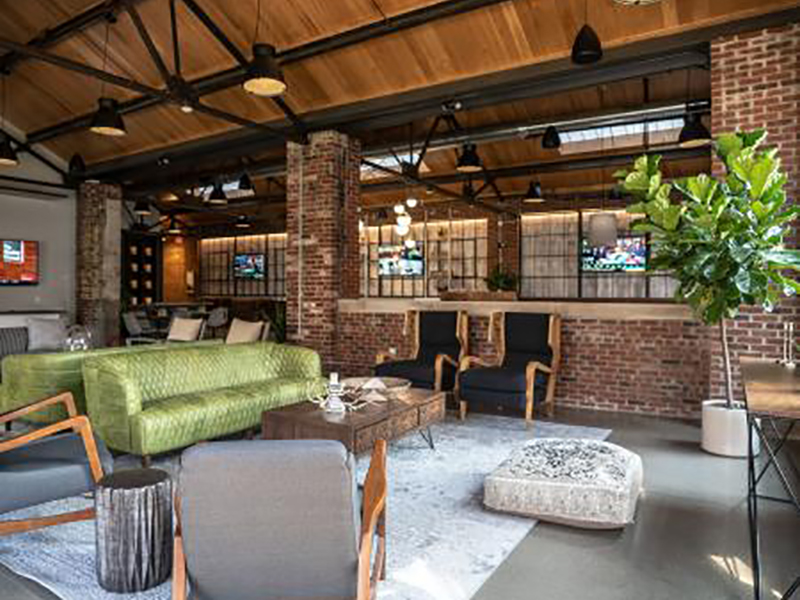 Clubhouse Lounge | Station 324 Apartments in Columbus, OH