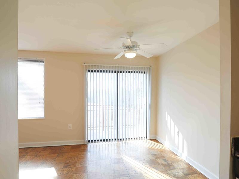 Park Tanglewood| 1 Bedroom Apartments in Riverdale
