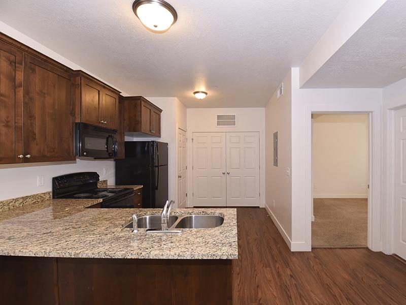 Kitchen | Pine Cove apartments