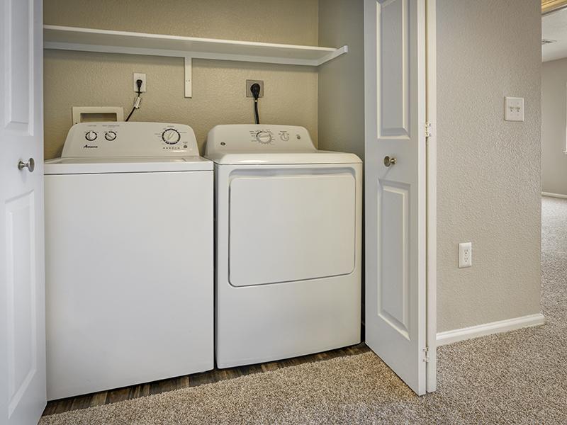Laundry | Echo Ridge at North Hills Apartments in Northglenn, CO