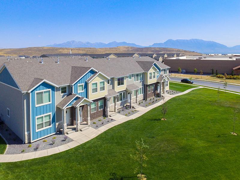 Exterior | Apartments in Eagle Mountain