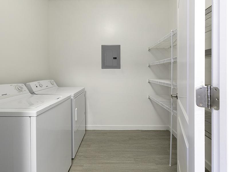 Renovated Washer & Dryer | Wilshire Place