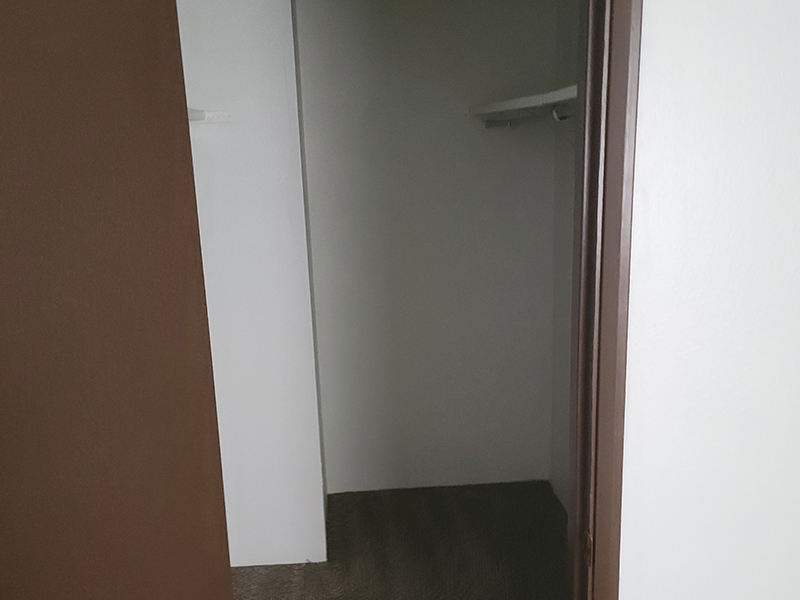 Closet | Conquistador Apartments in Casper, WY