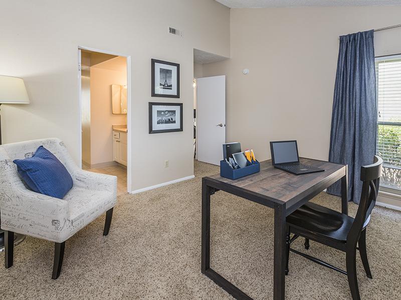 Spare Room | 25 Broadmoor Apartments