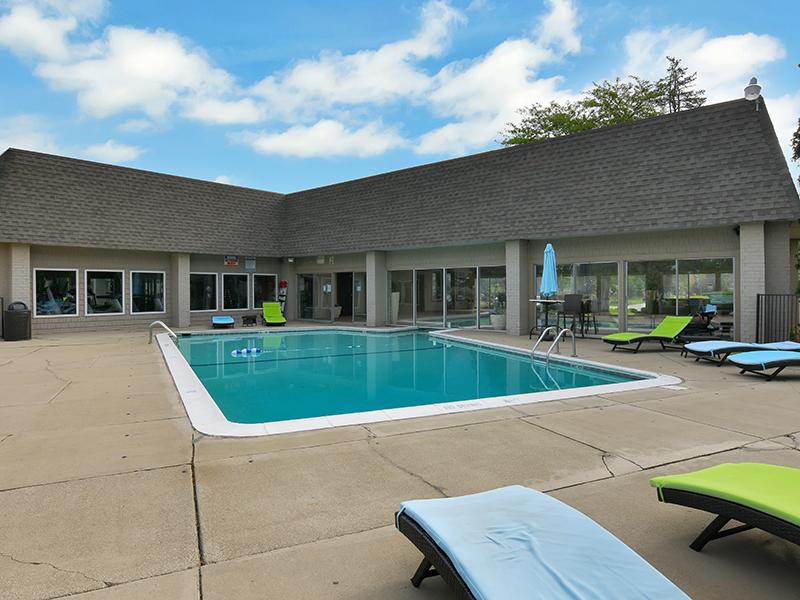 Outdoor Swimming Pool | Township Square Apartments in Saginaw, MI