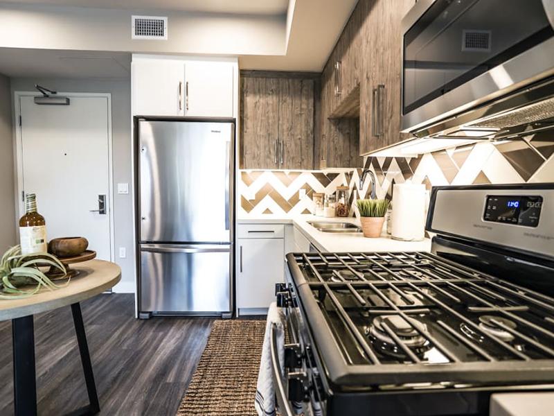 Kitchen | The Link Apartments in Glendale, CA