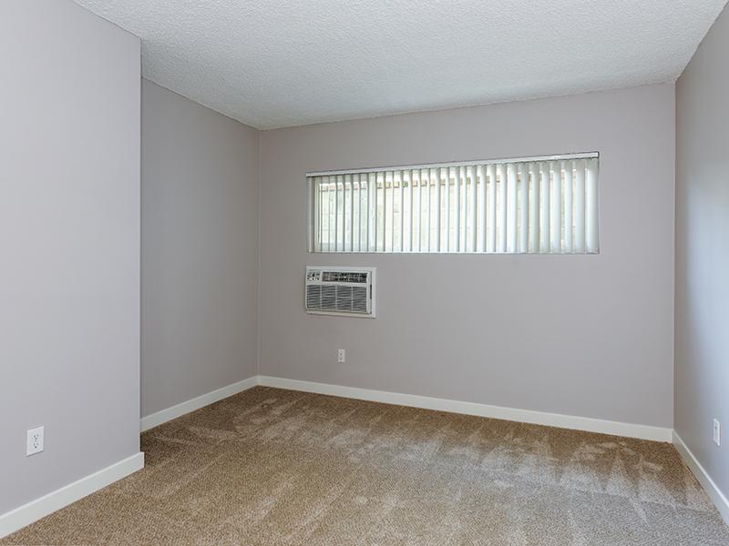 Room | Burbank Apartments