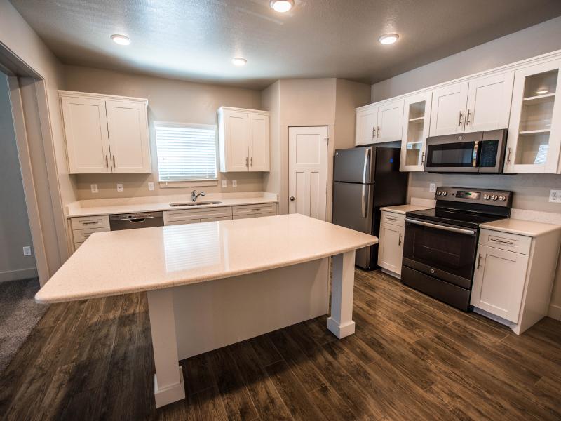 Kitchen | Greyhawk Townhomes