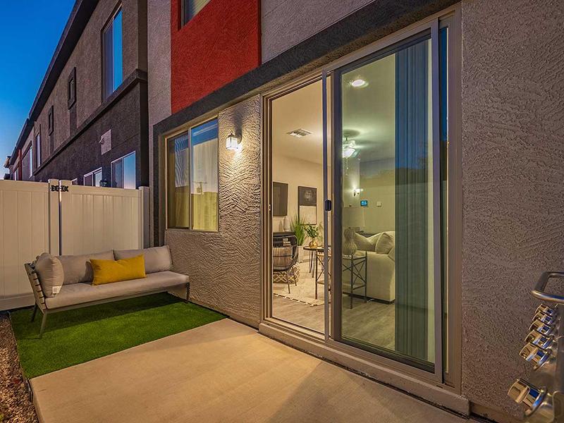 Exterior | Lyra Residences in Phoenix, AZ