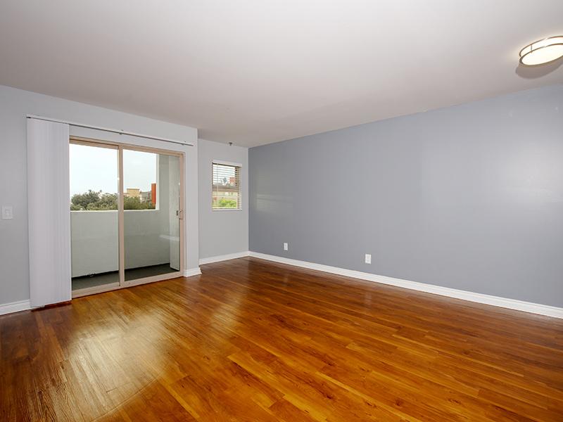 Spacious Interior | Hollywood View Towers