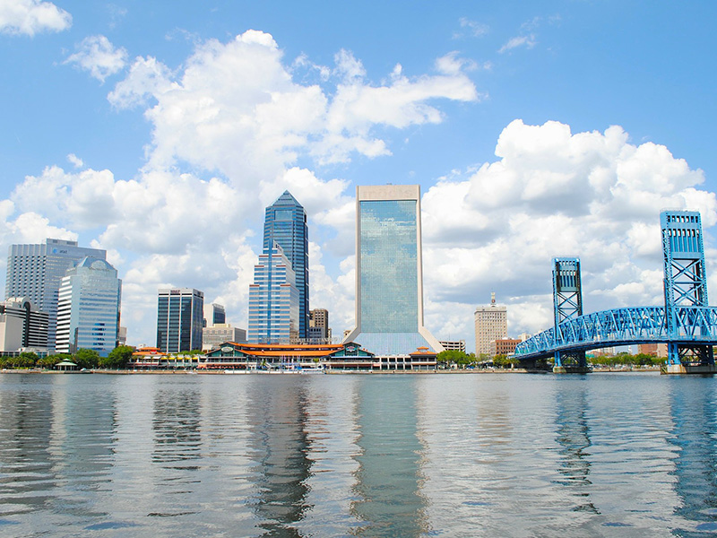 Apartments Near Me | Patriot Spring Apartments in Jacksonville, FL